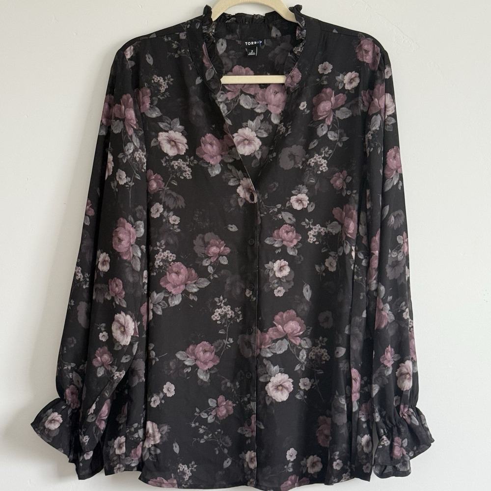 Torrid Dark Romantic Blouse 2 Floral Button Front Boho Moody  Career Office